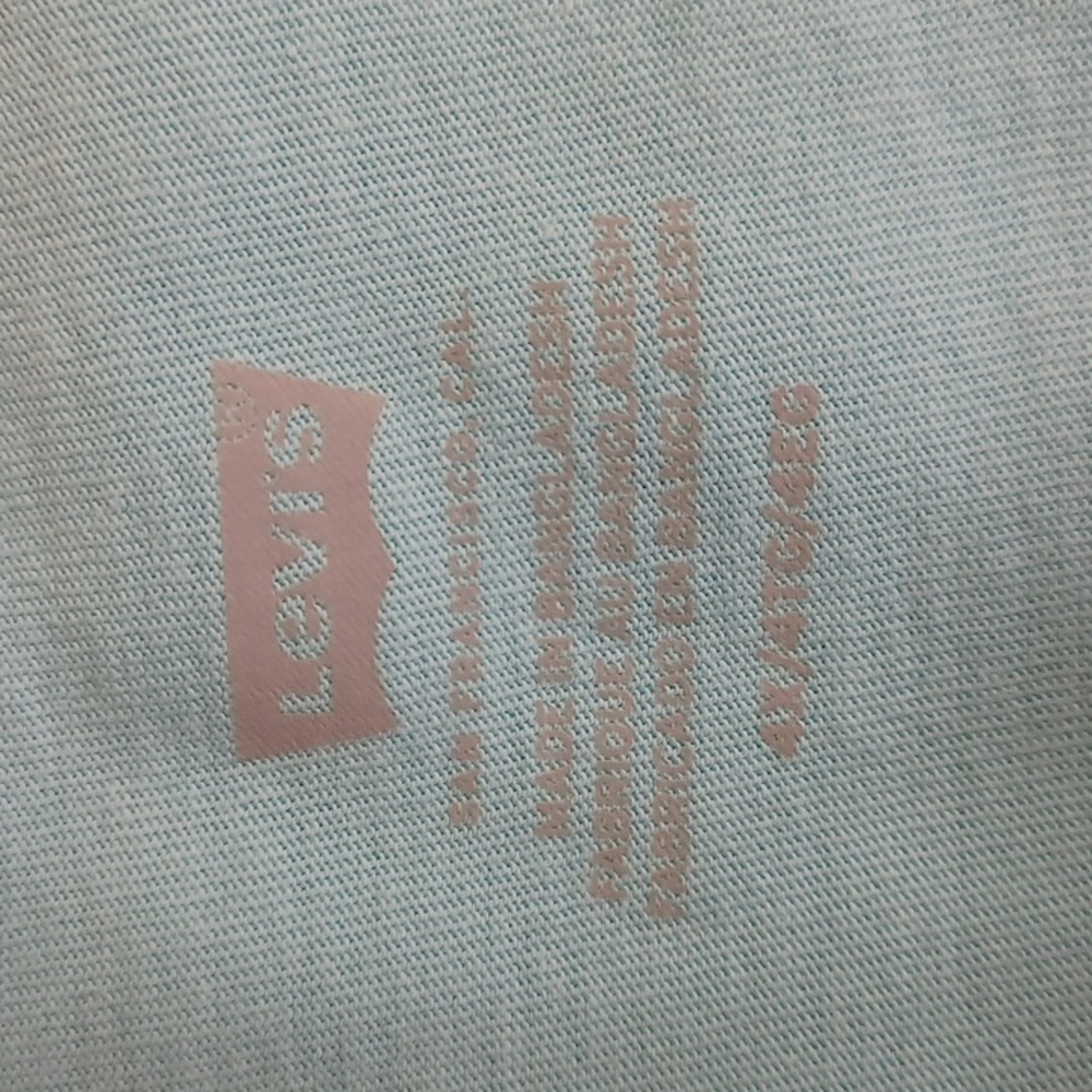 Plus Size Levi's® Perfect Graphic Logo Tee - Picture 8 of 10
